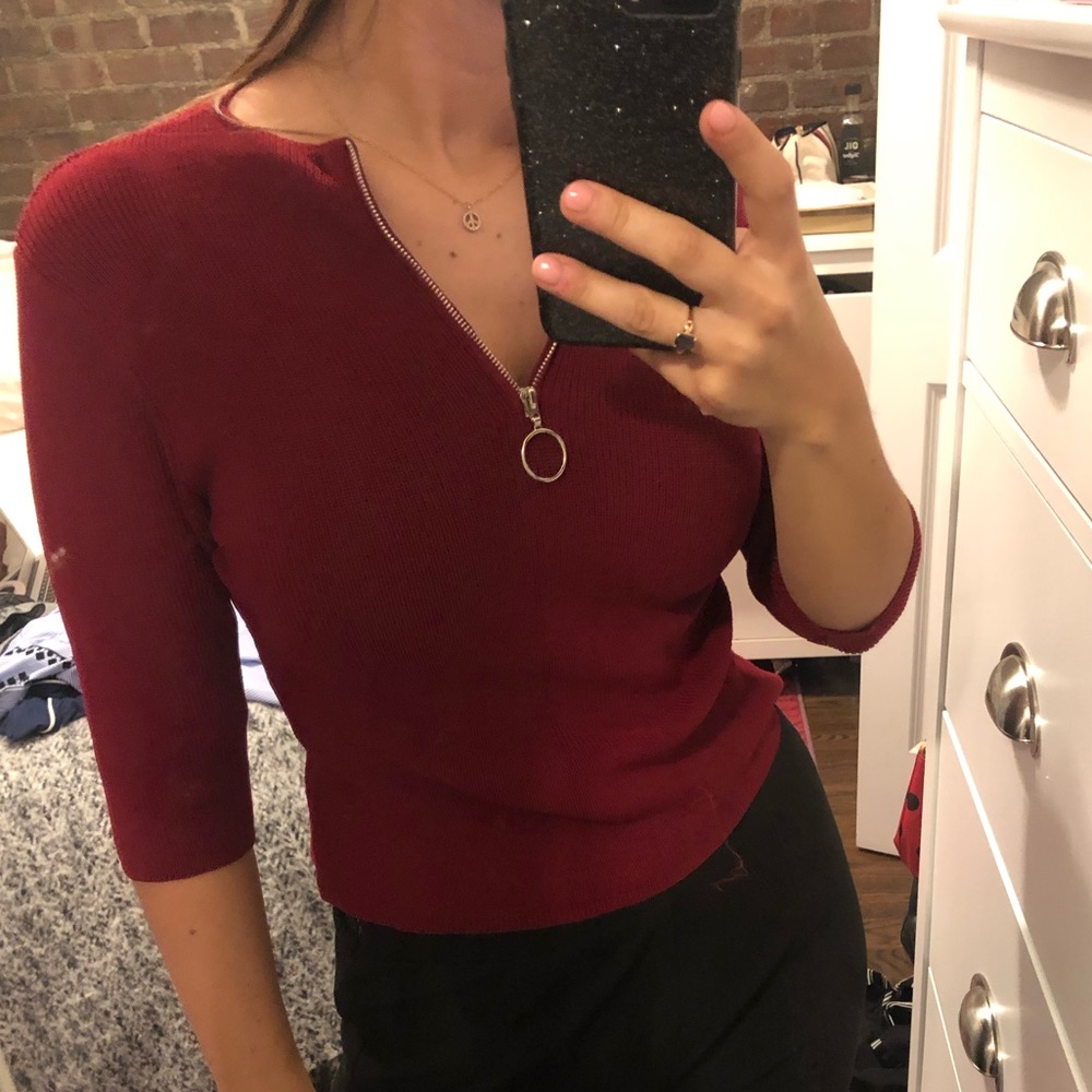Fitted top! Only worn twice!